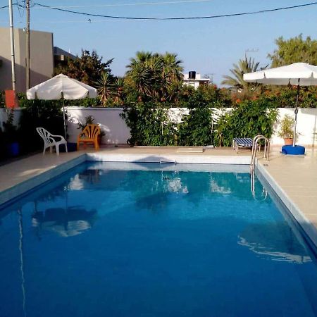 Villas Irene 8 Family Apartments Gournes Gouvon Bagian luar foto