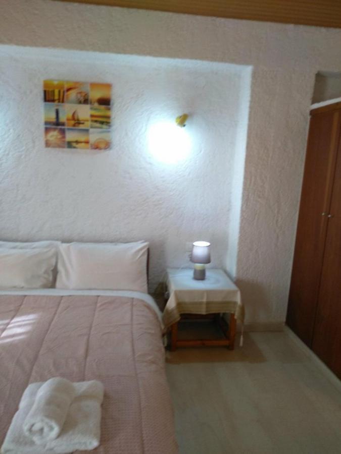 Villas Irene 8 Family Apartments Gournes Gouvon Bagian luar foto