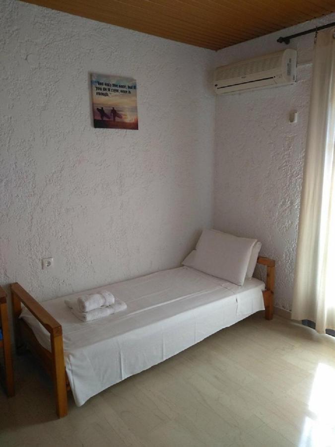 Villas Irene 8 Family Apartments Gournes Gouvon Bagian luar foto